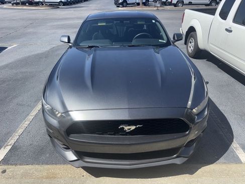 Used 2015 Ford Mustang V6 image 9