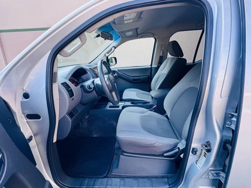 Used 2013 Nissan Xterra X image 11