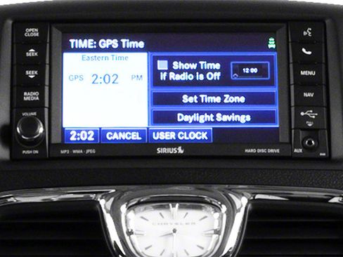 Used 2013 Chrysler Town & Country Touring-L w/ Premium Group FWD image 18