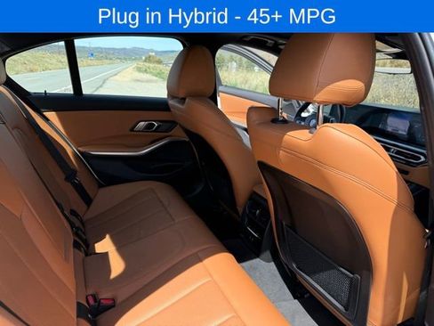 Used 2023 BMW 330e xDrive w/ Driving Assistance Package AWD/4WD image 34