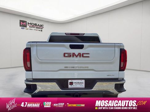 Used 2025 GMC Sierra 1500 SLT AWD/4WD image 4