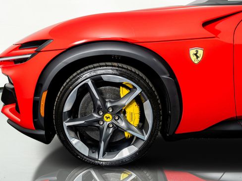 Used 2026 Ferrari Purosangue image 21