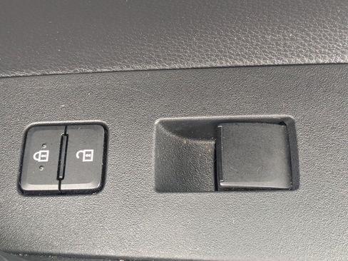 Certified 2021 Toyota Corolla SE FWD image 30