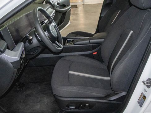 Used 2025 Hyundai Sonata SEL FWD image 7