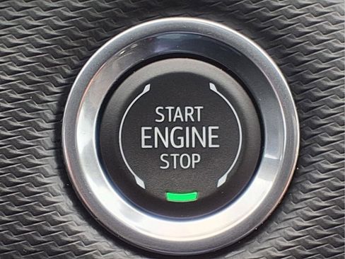 Used 2026 Chevrolet Equinox LT image 15