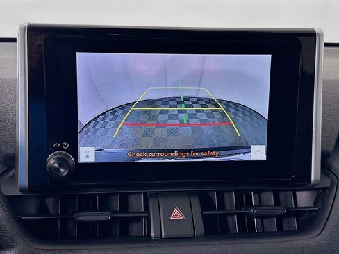 Used 2025 Toyota RAV4 XLE FWD image 13