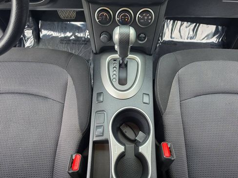 Used 2013 Nissan Rogue SV w/ Premium Pkg FWD image 42