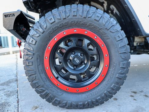 Used 2020 Jeep Gladiator Rubicon image 20