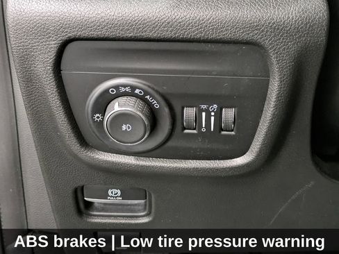 Used 2021 Jeep Grand Cherokee L Limited AWD/4WD image 26