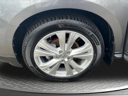 Used 2018 Nissan Pathfinder SL w/ SL Premium Package AWD/4WD image 34