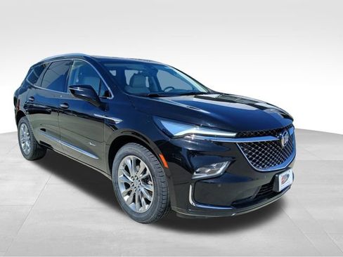 Used 2024 Buick Enclave Avenir w/ Avenir Technology Package image 7