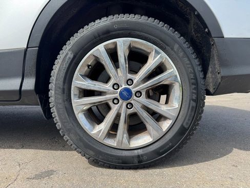 Used 2017 Ford Escape SE FWD image 13
