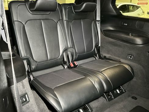 Used 2021 Jeep Grand Cherokee L Overland w/ Luxury Tech Group IV image 18