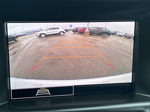 Used 2023 GMC Terrain SLE w/ Driver Convenience Package image 19