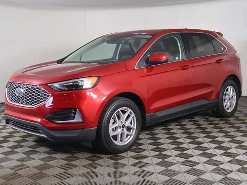 Used 2023 Ford Edge SEL AWD/4WD image 6