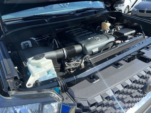 Used 2018 Toyota Tundra SR5 image 28
