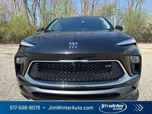 Used 2025 Buick Encore GX Sport Touring image 5