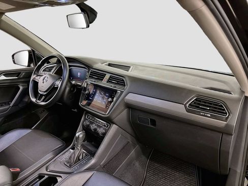 Used 2019 Volkswagen Tiguan SEL FWD image 14