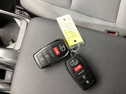 Used 2025 Toyota Camry LE image 19