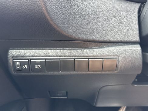 Used 2024 Toyota Corolla LE FWD image 17