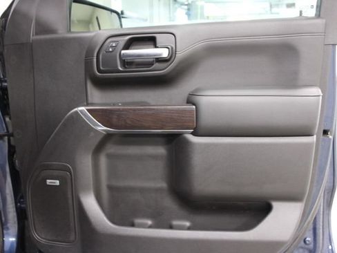 Used 2019 GMC Sierra 1500 SLT AWD/4WD image 25