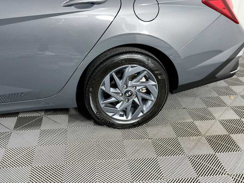 Certified 2024 Hyundai Elantra SEL image 30