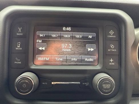 Used 2018 Jeep Wrangler Unlimited Sport S AWD/4WD image 27