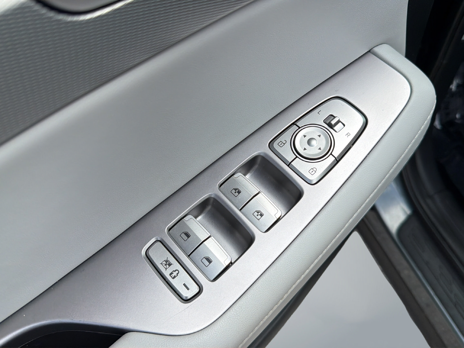 Used 2022 Hyundai Palisade SEL w/ Premium Package FWD image 30