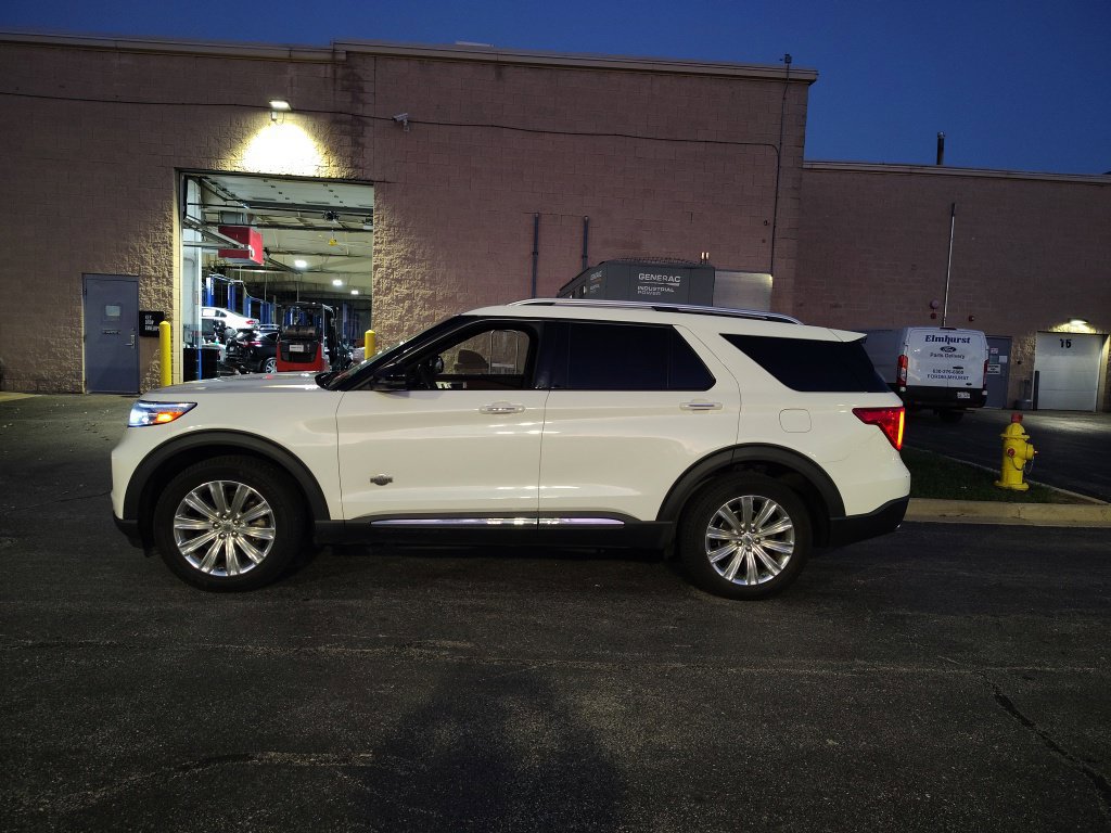 Used 2021 Ford Explorer King Ranch w/ Premium Technology Package AWD/4WD image 13