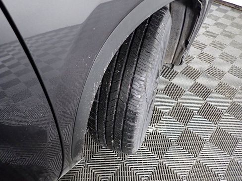 Used 2023 Toyota Highlander L image 36