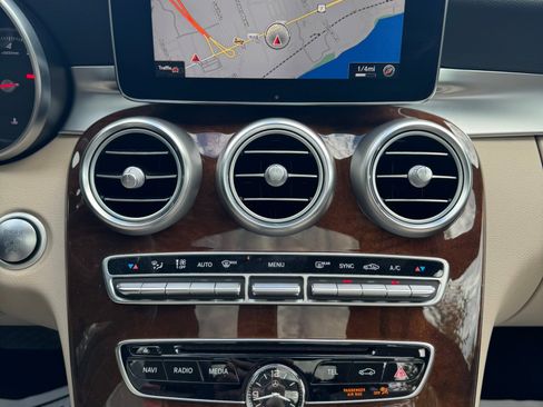 Used 2018 Mercedes-Benz C 300 Sedan image 15