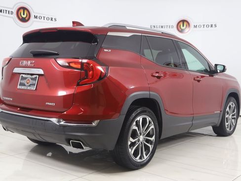 Used 2018 GMC Terrain SLT w/ Preferred Package AWD/4WD image 3