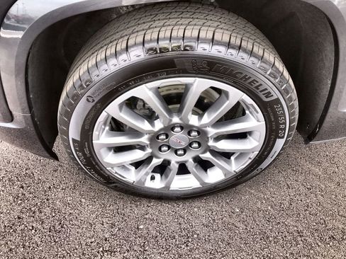 Used 2023 GMC Acadia Denali w/ Denali Ultimate Package AWD/4WD image 10