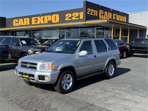 Used 2002 Nissan Pathfinder 4WD w/ (LTH) Leather Pkg image 1