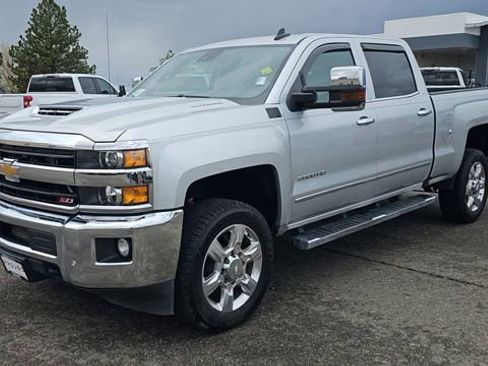 Used 2019 Chevrolet Silverado 2500 LTZ w/ Duramax Plus Package AWD/4WD image 4
