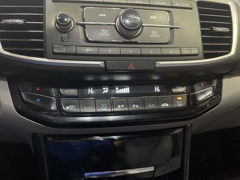 Used 2017 Honda Accord LX image 18