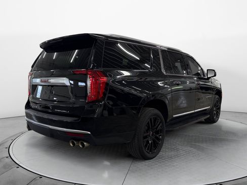 Used 2024 GMC Yukon XL Denali AWD/4WD image 5