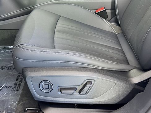 New 2025 Audi A6 Premium Plus image 17