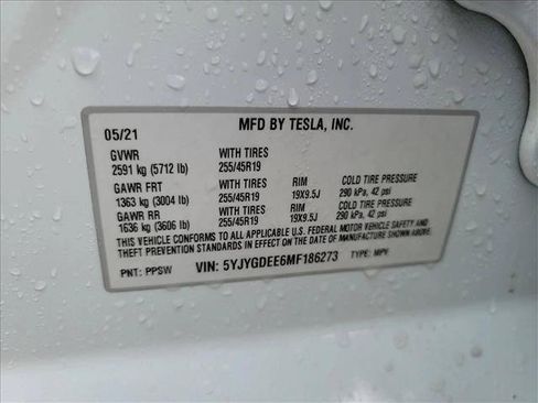 Used 2021 Tesla Model Y Long Range AWD/4WD image 22