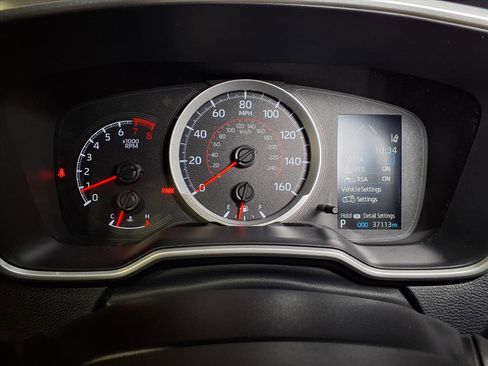 Used 2019 Toyota Corolla SE w/ Carpet Mat Package image 15