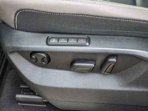 Used 2021 Volkswagen Atlas SEL Premium image 28