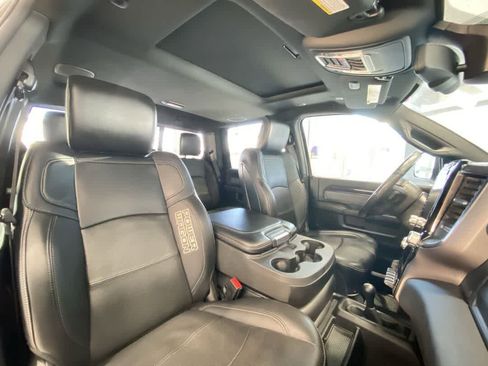 Used 2014 RAM 1500 Laramie image 25