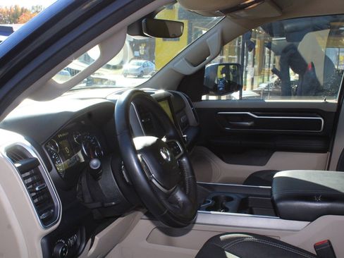 Used 2019 RAM 1500 Big Horn image 15