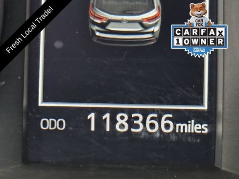 Used 2019 Toyota Highlander LE AWD/4WD image 32