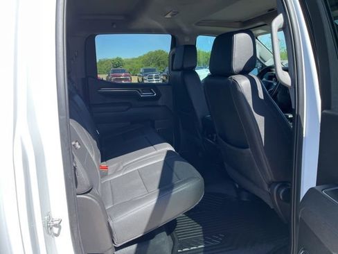 Used 2025 Chevrolet Silverado 1500 LT Trail Boss w/ Convenience Package II AWD/4WD image 20