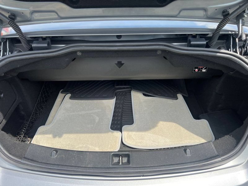 Used 2011 Mercedes-Benz E 350 Cabriolet image 21