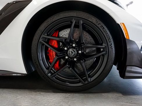 Used 2019 Chevrolet Corvette ZR1 w/ ZTK Track Performance Package RWD image 43