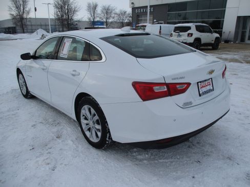 Used 2024 Chevrolet Malibu LT image 4