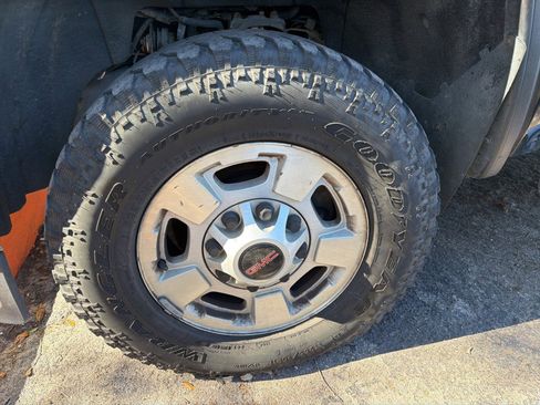 Used 2018 GMC Sierra 2500 SLE image 4