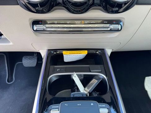Certified 2023 Mercedes-Benz GLB 250 4MATIC image 17